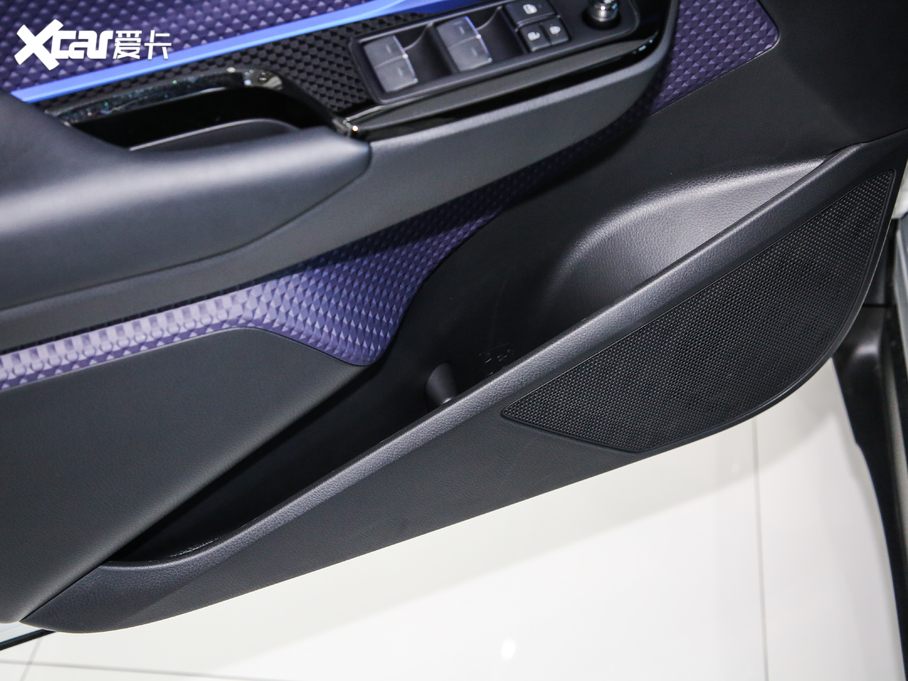 2018SC-HR 촰 2.0L CVTԽI V