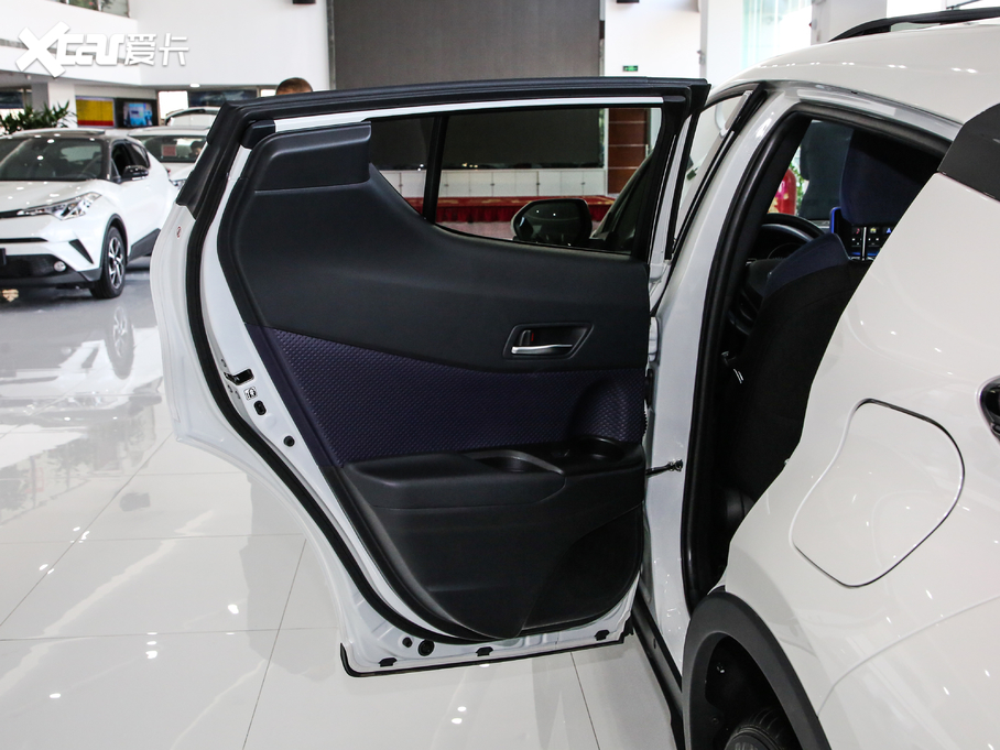 2018SC-HR 촰 2.0L CVTԽI(lng) (gu)V