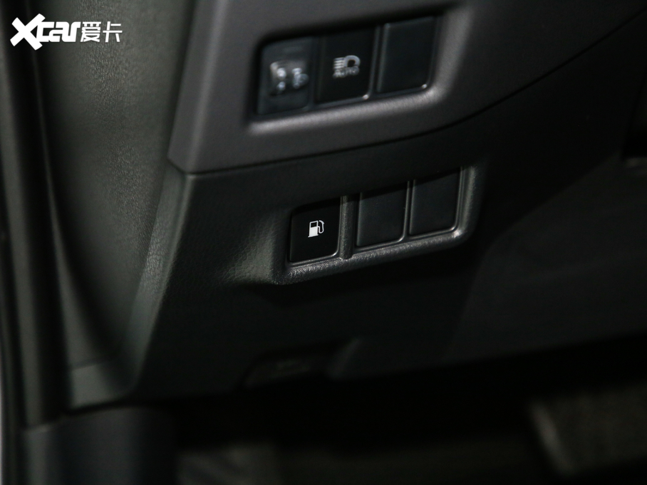 2018SC-HR 촰 2.0L CVTԽI V