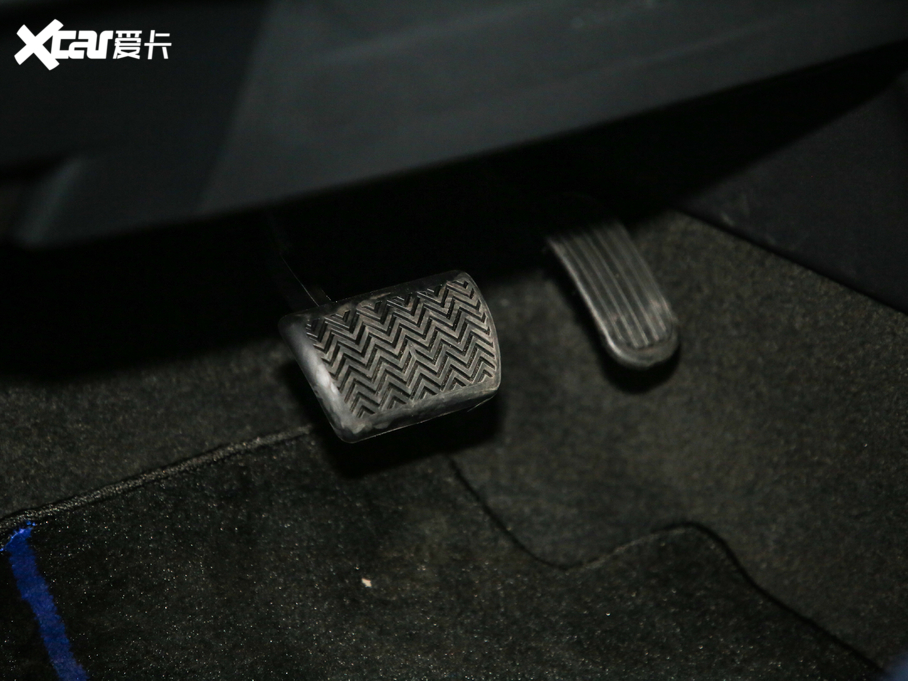 2018SC-HR 촰 2.0L CVTԽI(lng) V