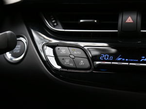 20182.0L CVTŞ V п؅^(q)