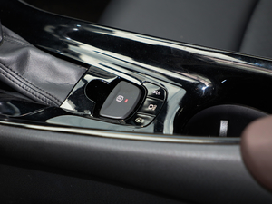 20182.0L CVTŞ V п؅^