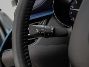 2018촰 2.0L CVTܺA VI п؅^