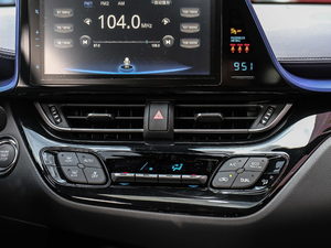 2018촰 2.0L CVTܺA VI {L