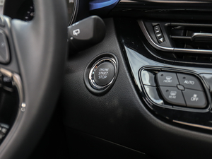 2018촰 2.0L CVTܺA VI п؅^