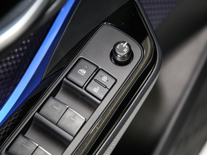 2018촰 2.0L CVTI V g