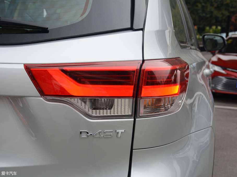 2018hm_(d) 2.0T (q) 7