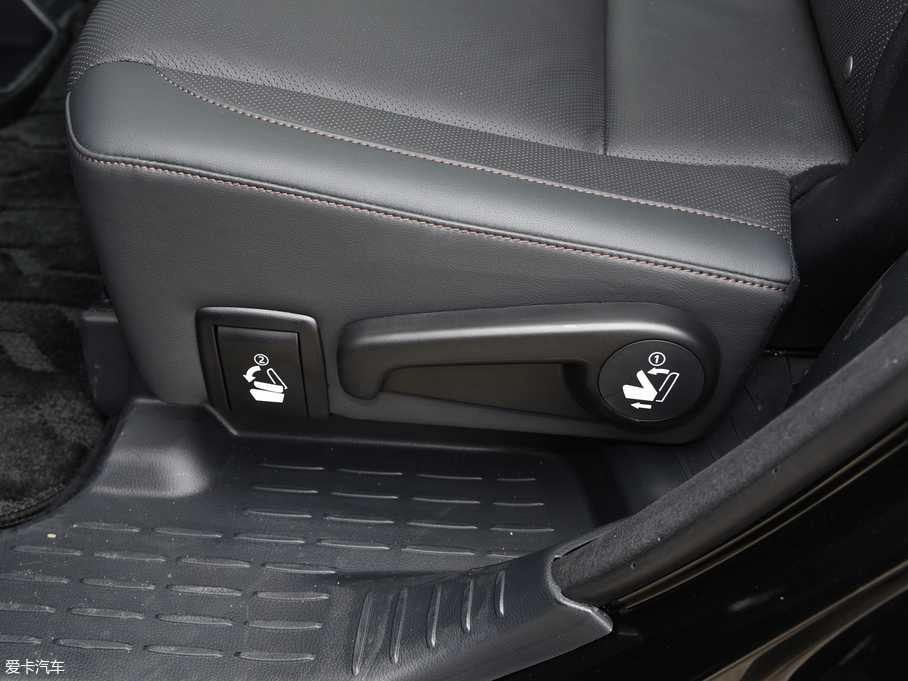 2018hm_(d) 2.0T (q) 7