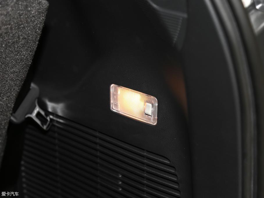 2018hm_(d) 2.0T (q)A 7