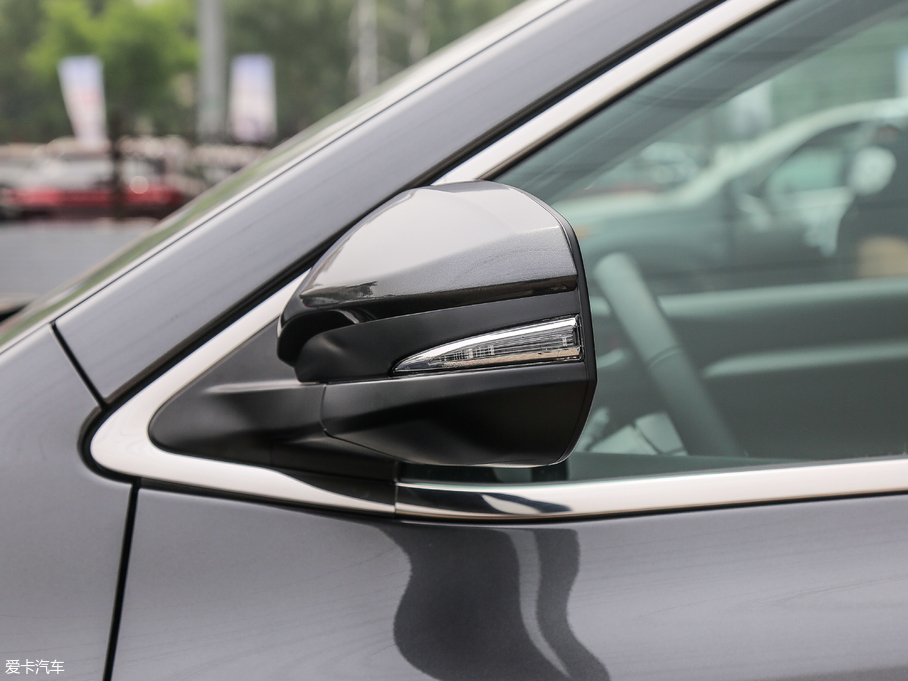 2018hm_(d) 2.0T (q)F 7