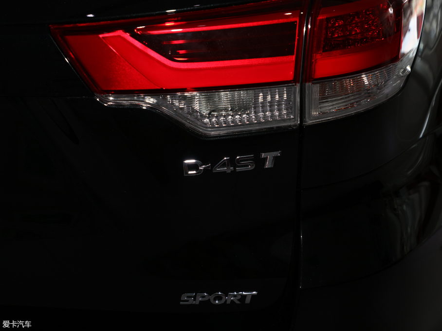 2018hm_(d) 2.0T (q)A 7