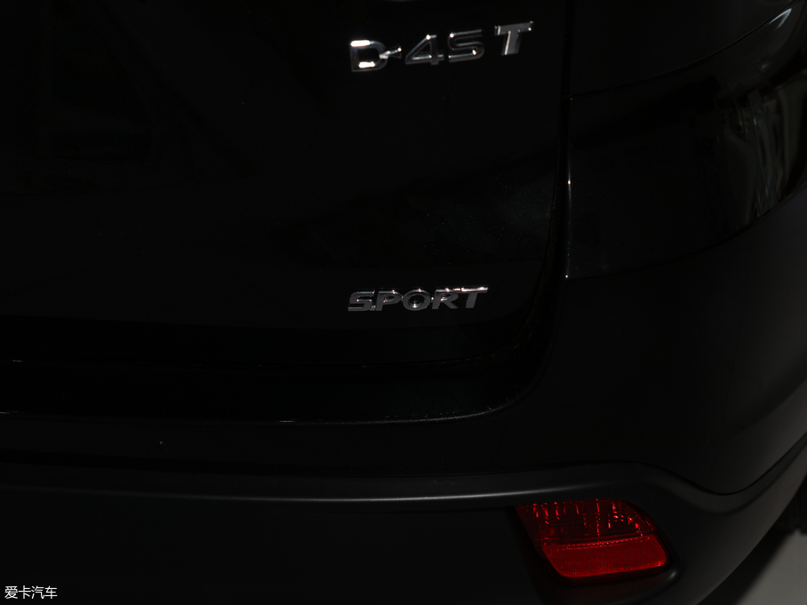 2018hm_(d) 2.0T (q)A 7