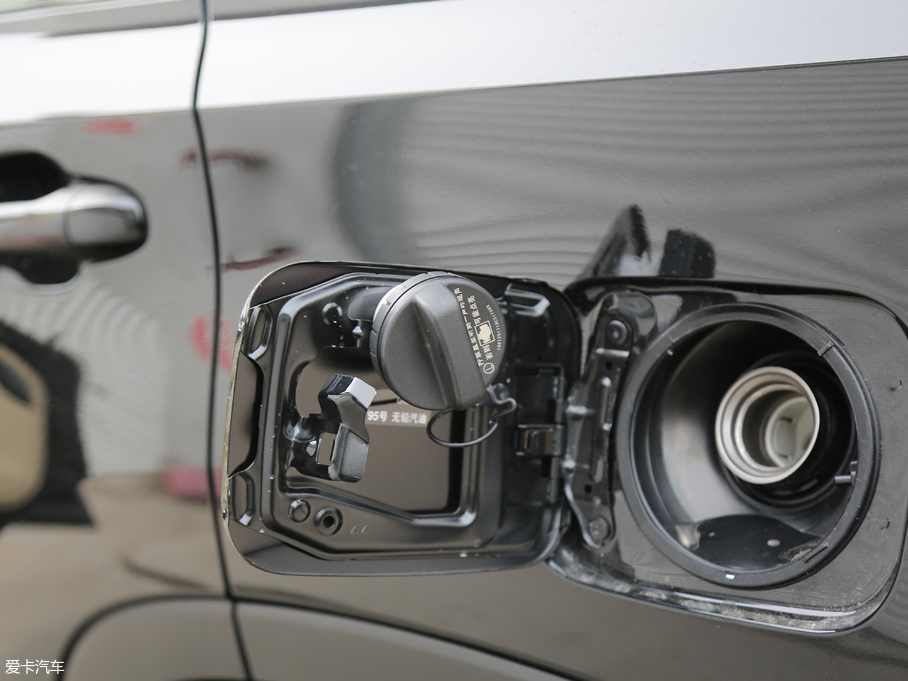 2018hm_(d) 2.0T (q)Ӣ 7