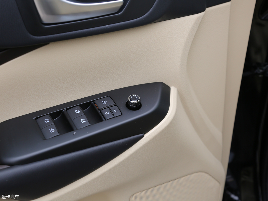 2018hm_(d) 2.0T (q)Ӣ 7