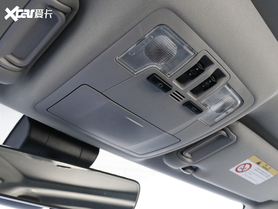 2018hm_(d) 2.0T (q) 7 (gu)VI