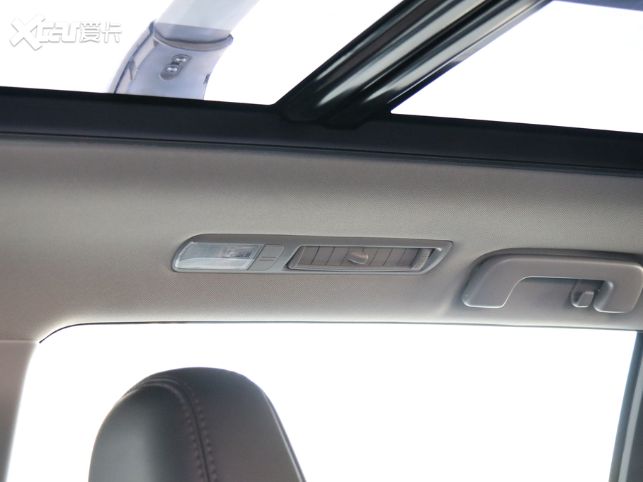 2018hm_(d) 2.0T (q) 7 VI