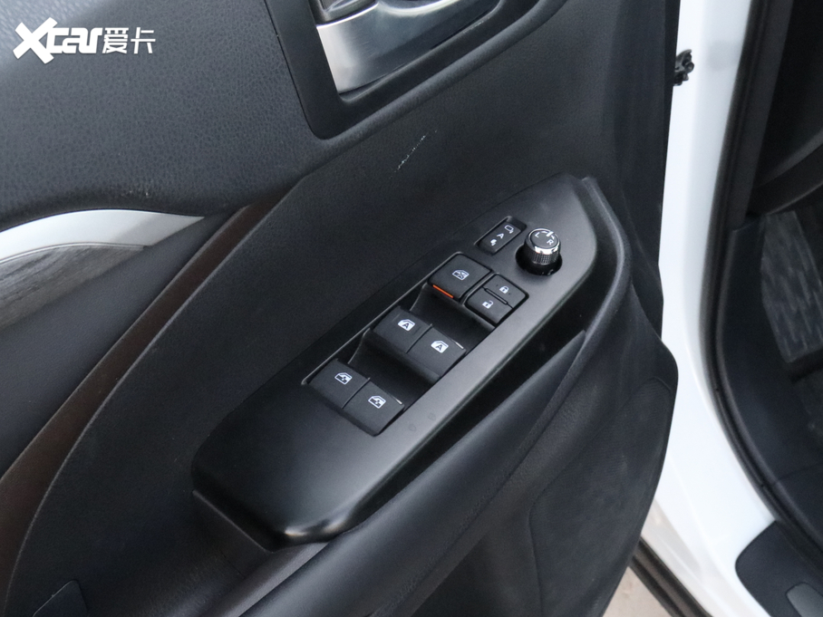 2018hm_(d) 2.0T (q) 7 VI