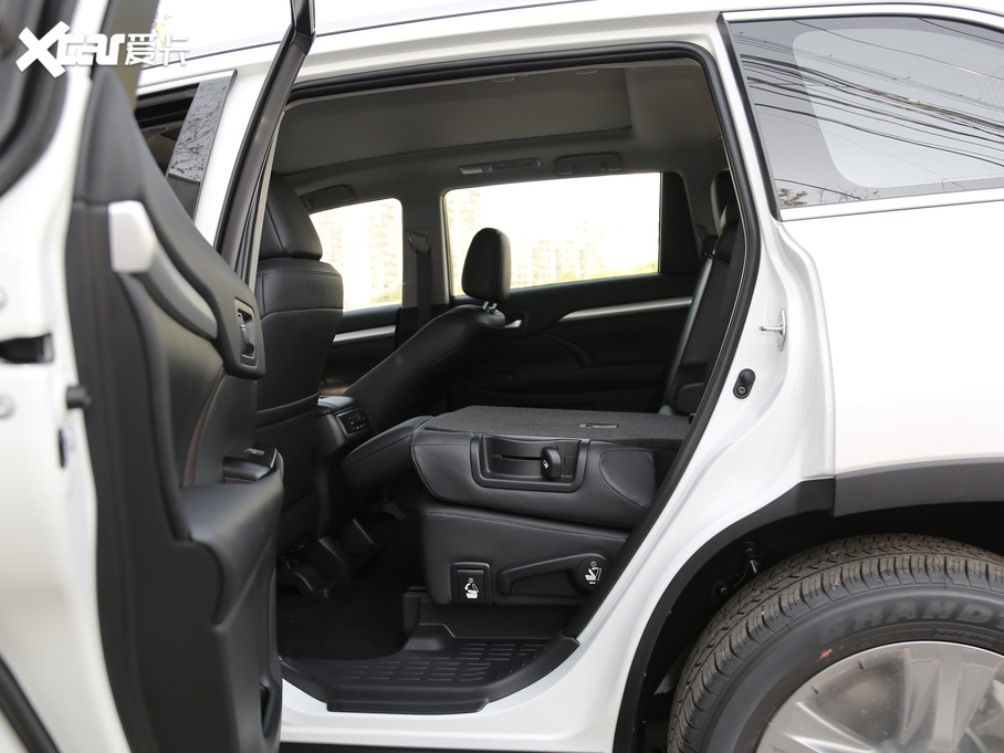 2018hm_(d) 2.0T (q)F 7 (gu)VI