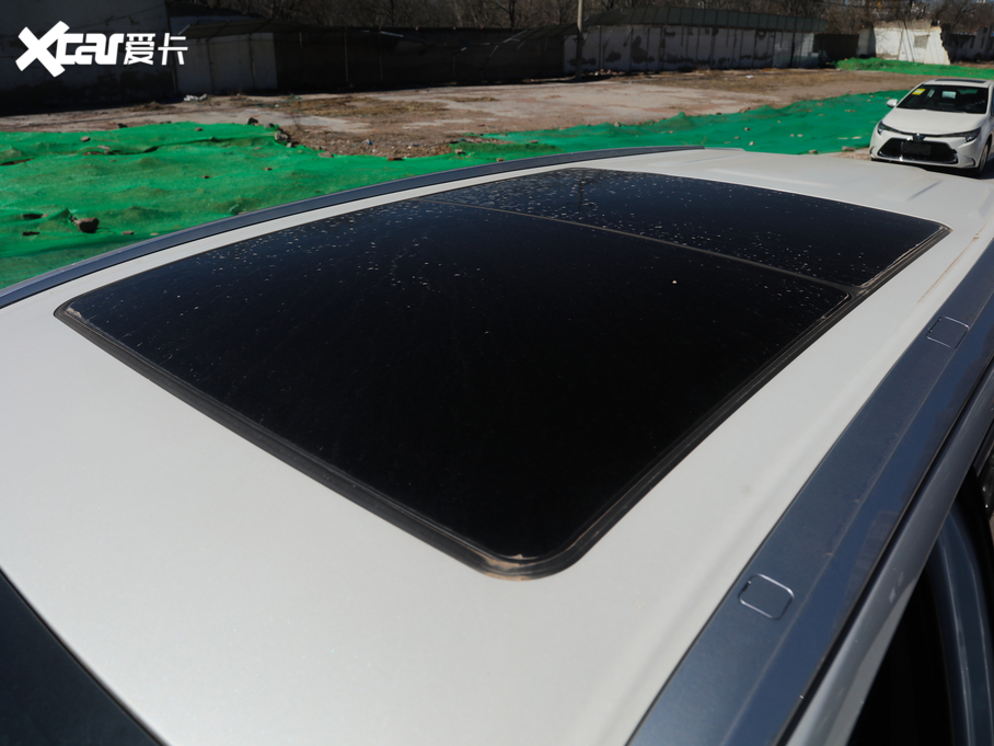 2018hm_(d) 2.0T (q)A 7 VI