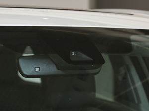 20182.0T (q)A 7 (x)(ji)^