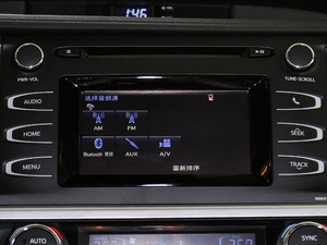 2018款2.0T 四驱豪华版 7座 中控台显示屏