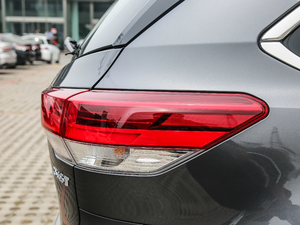 20182.0T (q)F 7 (x)(ji)^