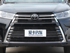 2018款2.0T 两驱尊贵版 7座 中网