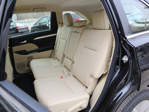 2018款2.0T 两驱精英版 7座 后排座椅