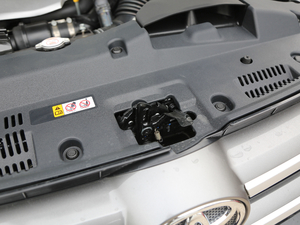 2018款2.0T 两驱精英版 7座 其它
