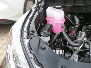 2018款2.0T 两驱精英版 7座 其它