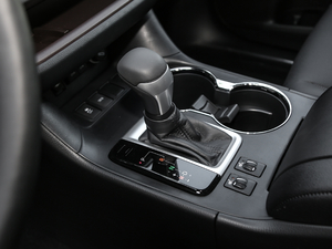 20182.0T (q)F 7 VI QU