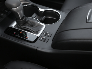 20182.0T (q)F 7 VI п؅^(q)