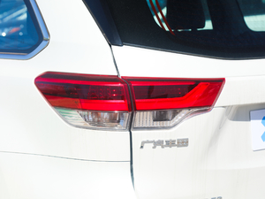 2018款2.0T 两驱豪华版 7座 国VI 细节外观