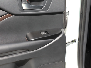 20182.0T (q)A 7 VI п؅^(q)