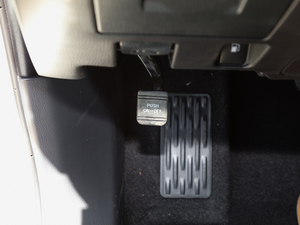 20182.0T (q)A 7 VI п؅^(q)