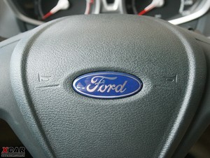 2009Ɏ 1.3L Ԅӕrа п؅^