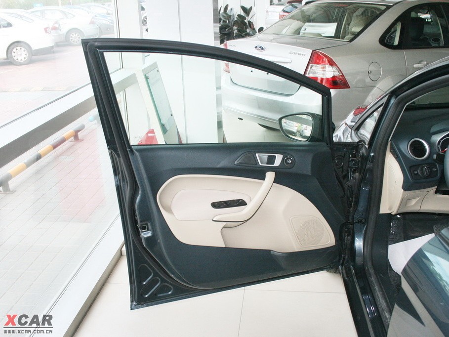 2009AɎ Ɏ 1.3L Ԅӕrа