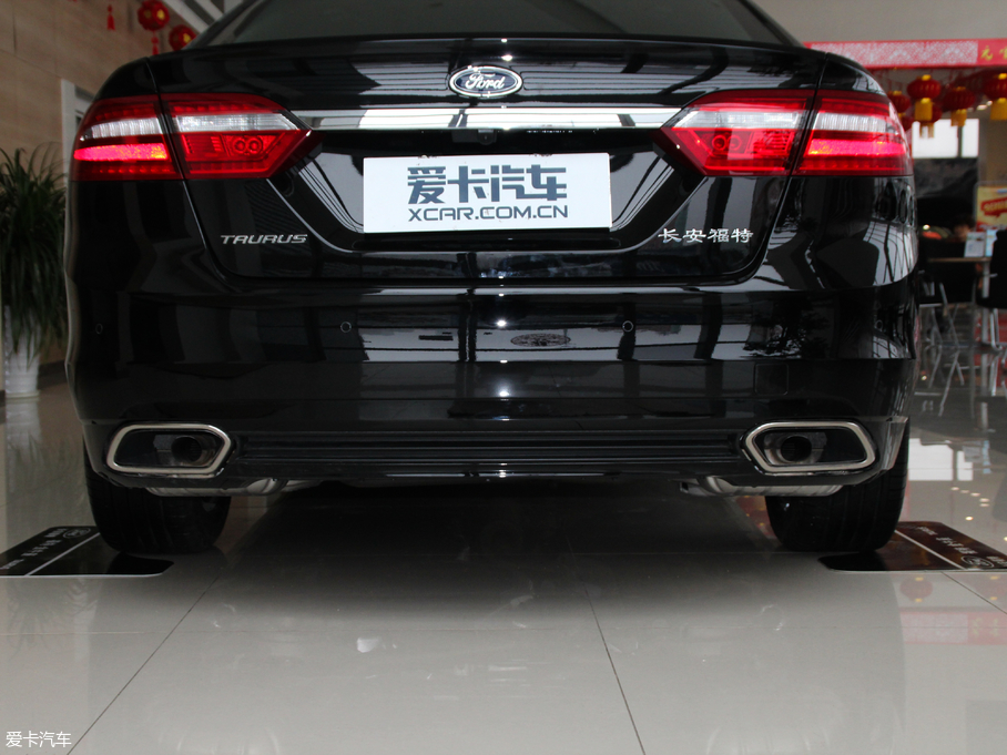 2018ţ EcoBoost 245 r V