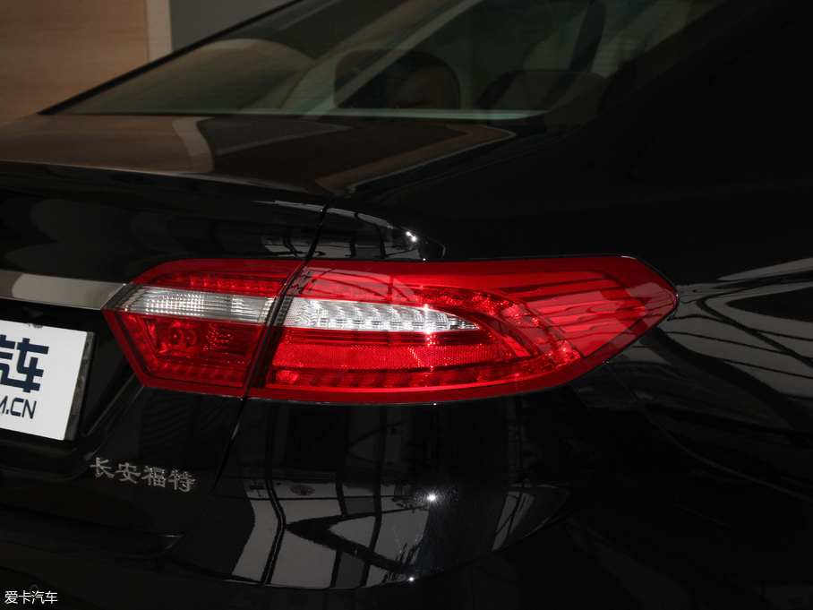 2018ţ EcoBoost 245 r V