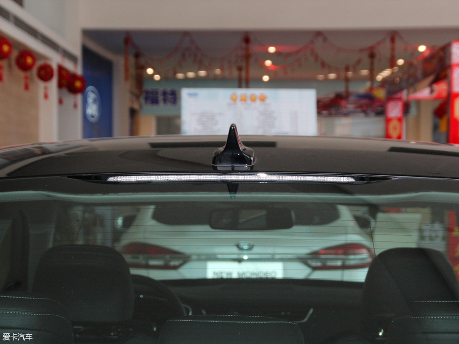 2018ţ EcoBoost 245 r(sh) V