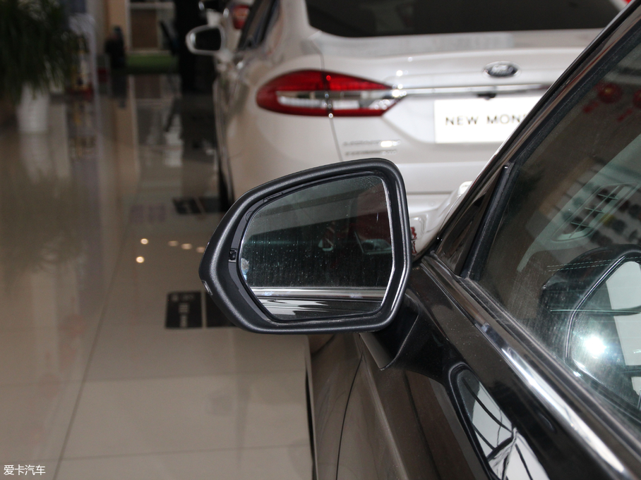 2018ţ EcoBoost 245 r V