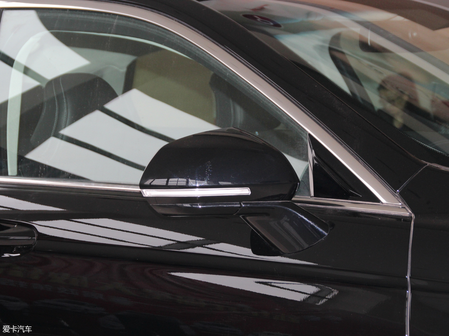 2018ţ EcoBoost 245 r V