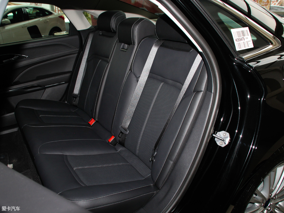 2018ţ EcoBoost 245 r(sh) V