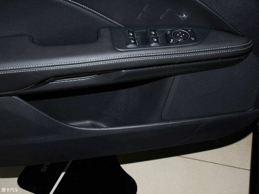 2018ţ EcoBoost 245 r(sh) (gu)V