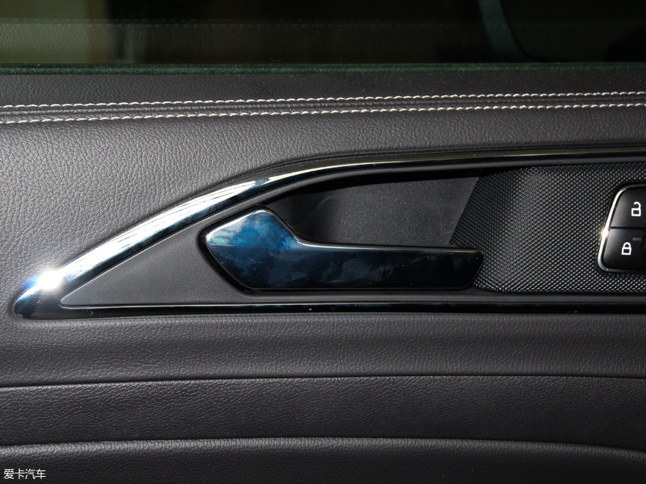 2018ţ EcoBoost 245 r V