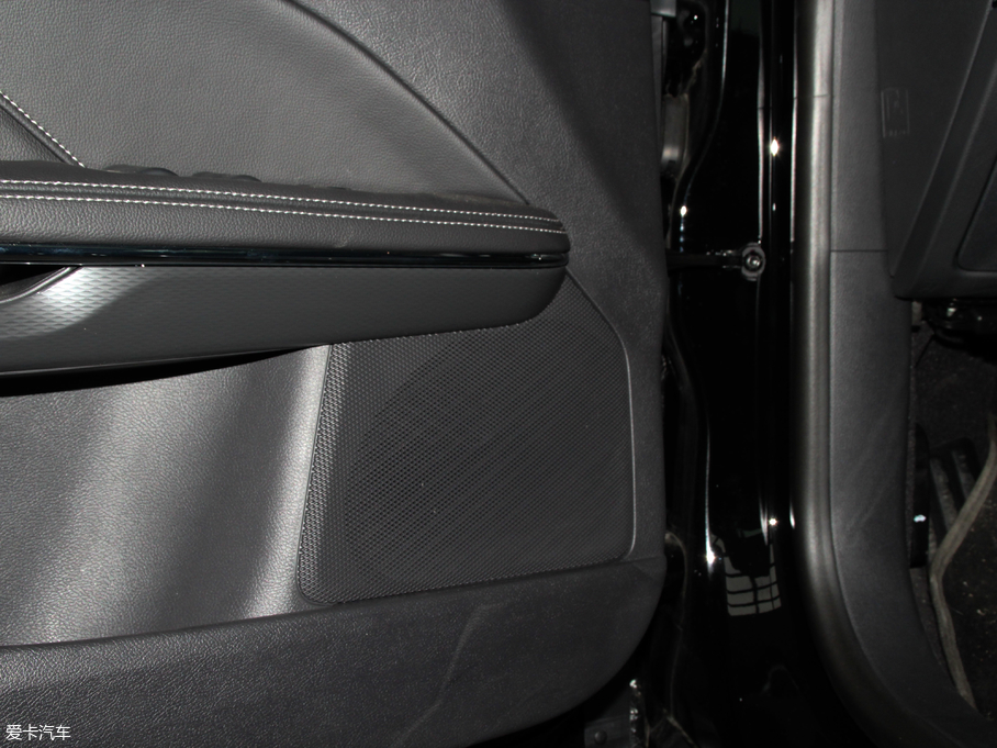 2018ţ EcoBoost 245 r V