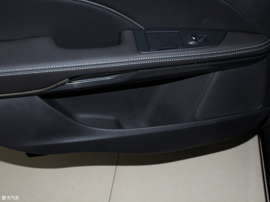 2018ţ EcoBoost 245 r V