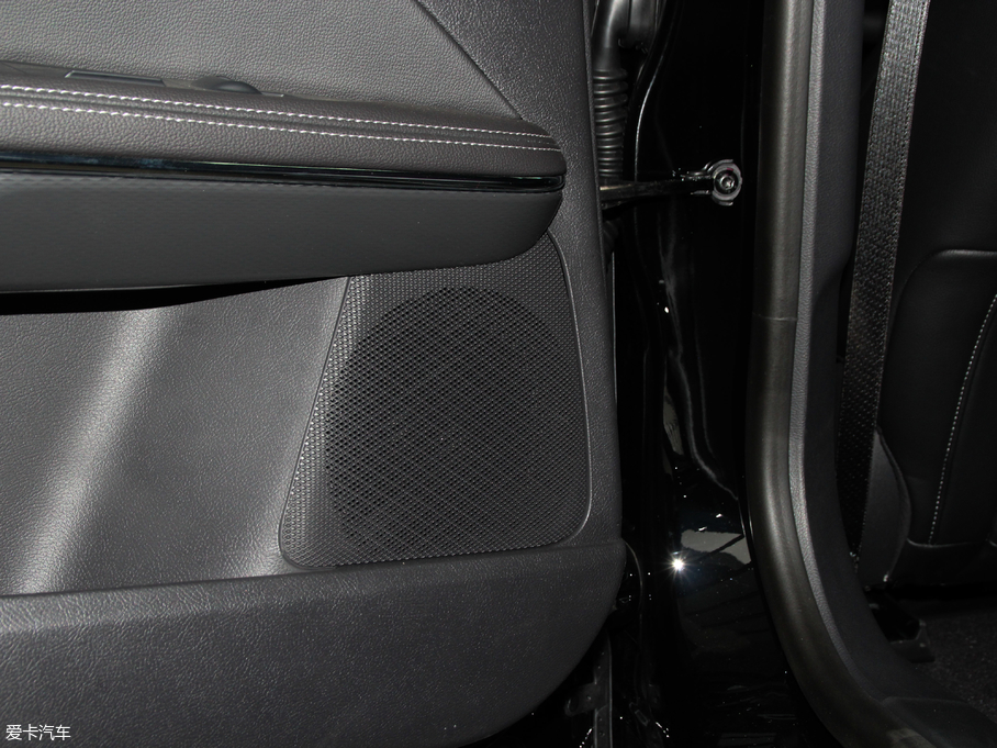 2018ţ EcoBoost 245 r V