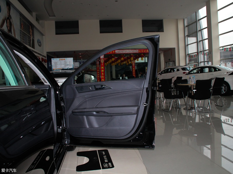 2018ţ EcoBoost 245 r V