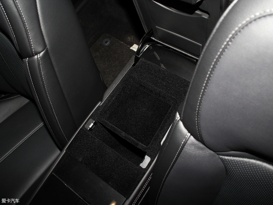 2018ţ EcoBoost 245 r V